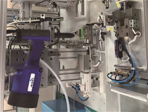 全自（zì）動鉚（mǎo）釘機的必要性——互聯網時代工（gōng）業（yè）的未來圖二